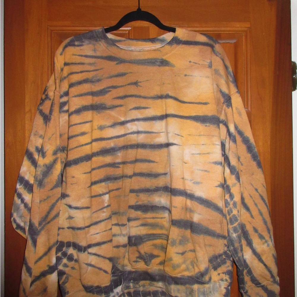 Urban Outfitters Tiger Tie Dye Pattern Sweatshirt